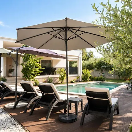 Vakantiehuis House Pool Retreat