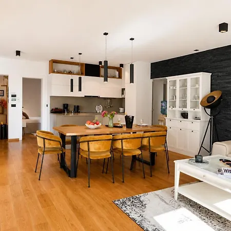 Vakantiehuis House Pool Retreat